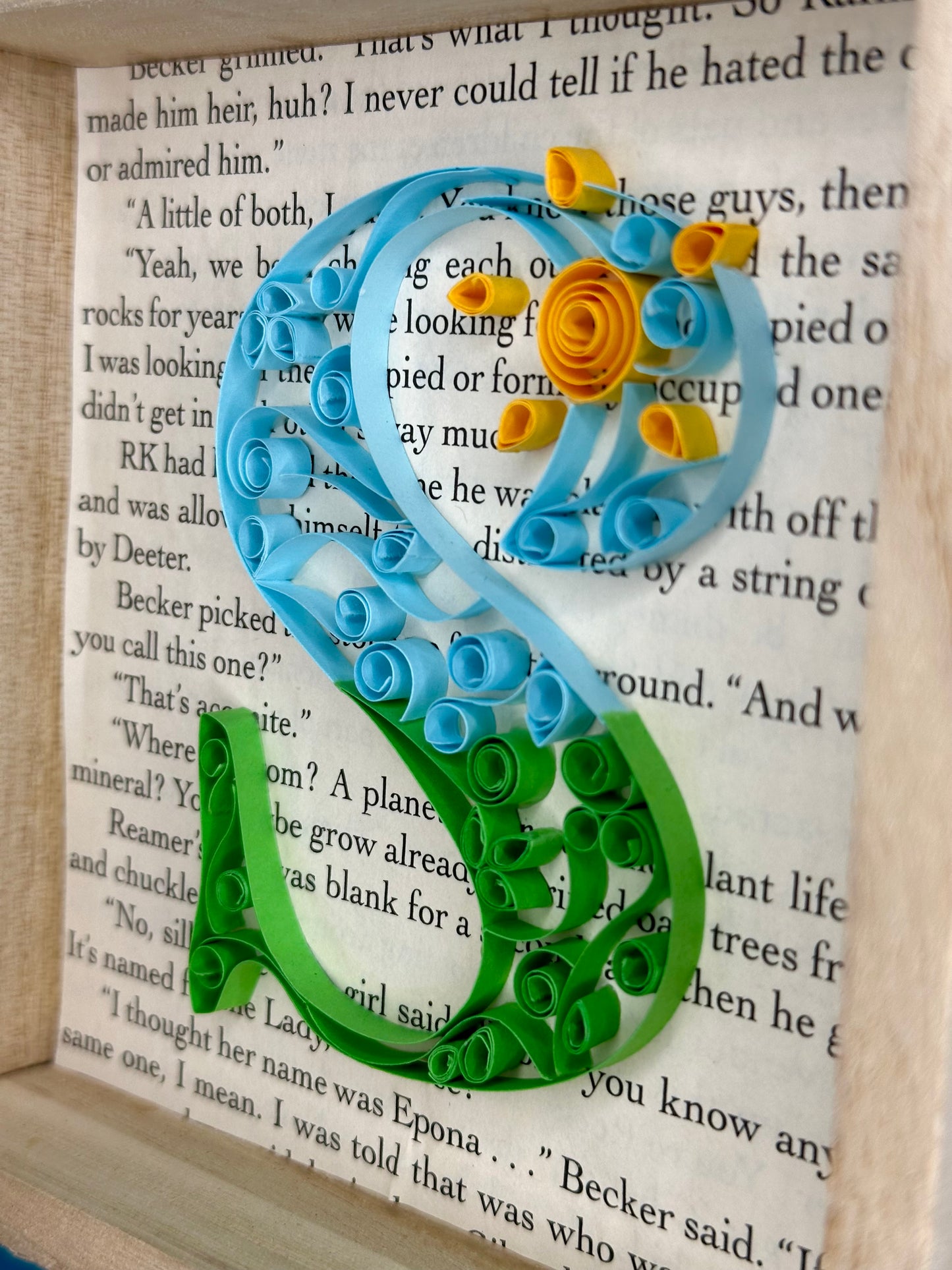 Abstract quilling letter S