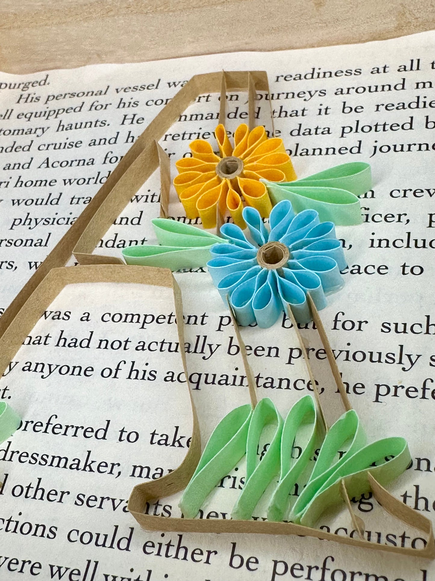 Detail picture of quilling flowers