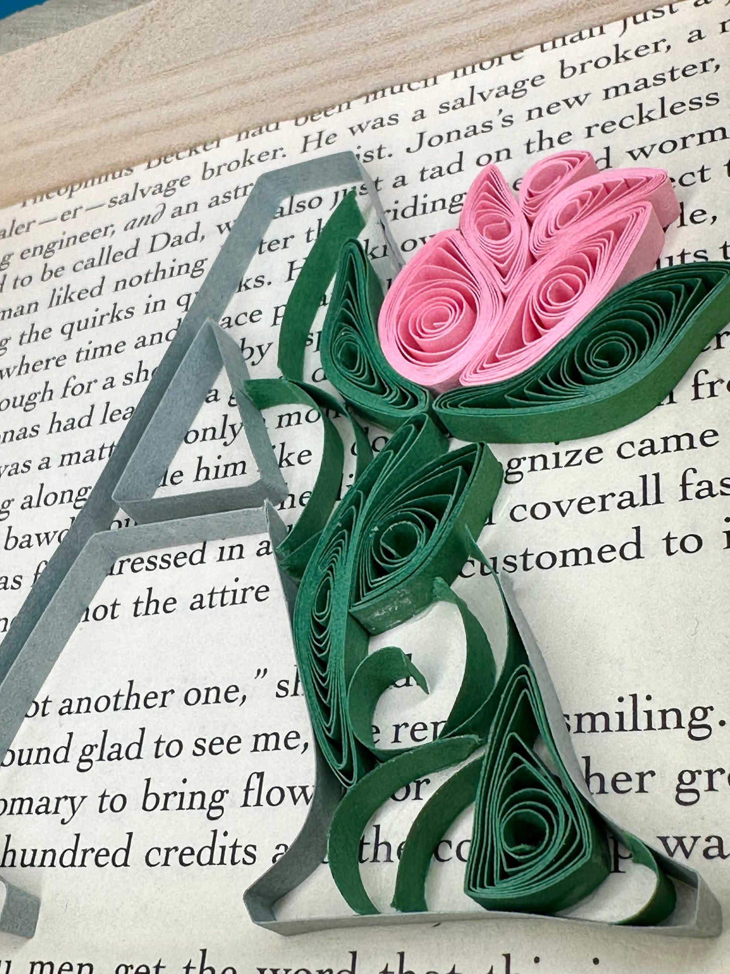 Example of a quilling letter with a floral theme