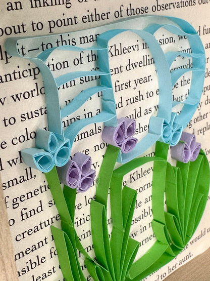 Detail photo of quilling flowers